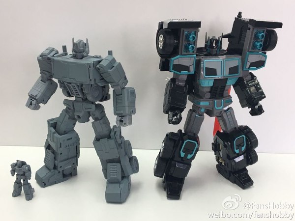 New Photos Of FansHobby Unofficial MP Scale Powermaster Optimus Prime Prototype  (3 of 5)